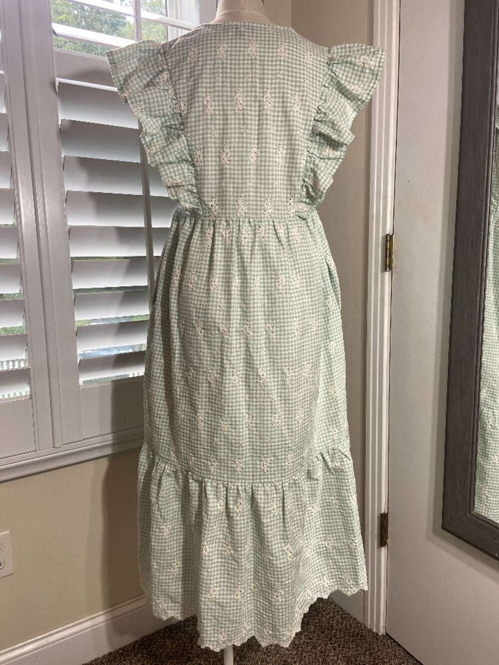 GiGiO Prairie Ginham Floral Embroidery Midi Dress Size M Sage/Cream Pockets - Picture 3 of 12